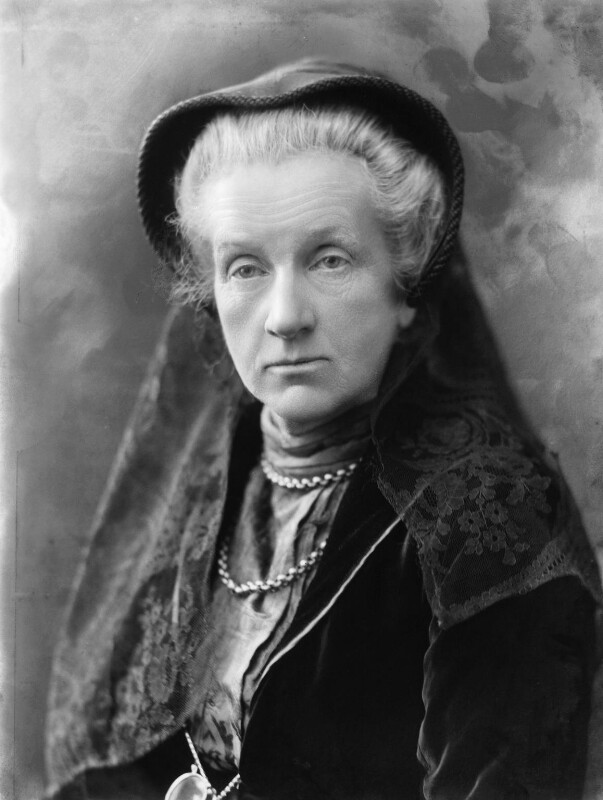 Portrait photograph of Lady Frances Balfour